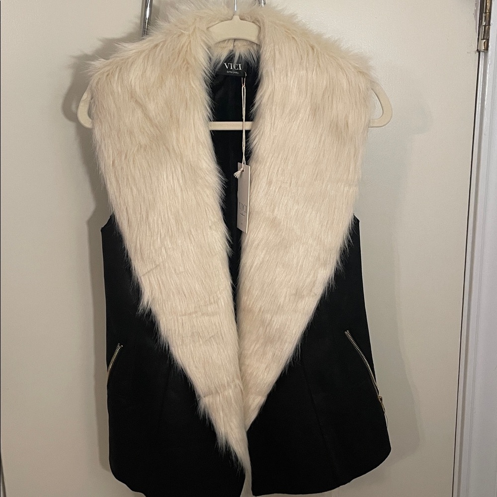 NWT VICI Faux Suede Sherpa lined faux fur vest Moto Capsule Old Money Mobwife XS